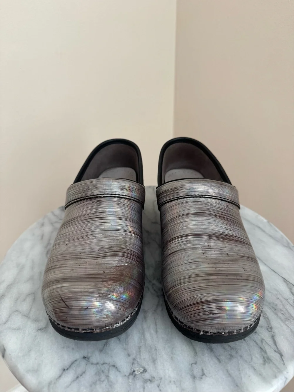 Dansko Professional LT Pro Prism Metallic Leather Slip On Clogs Size 9 US 39 EU - Picture 3 of 7
